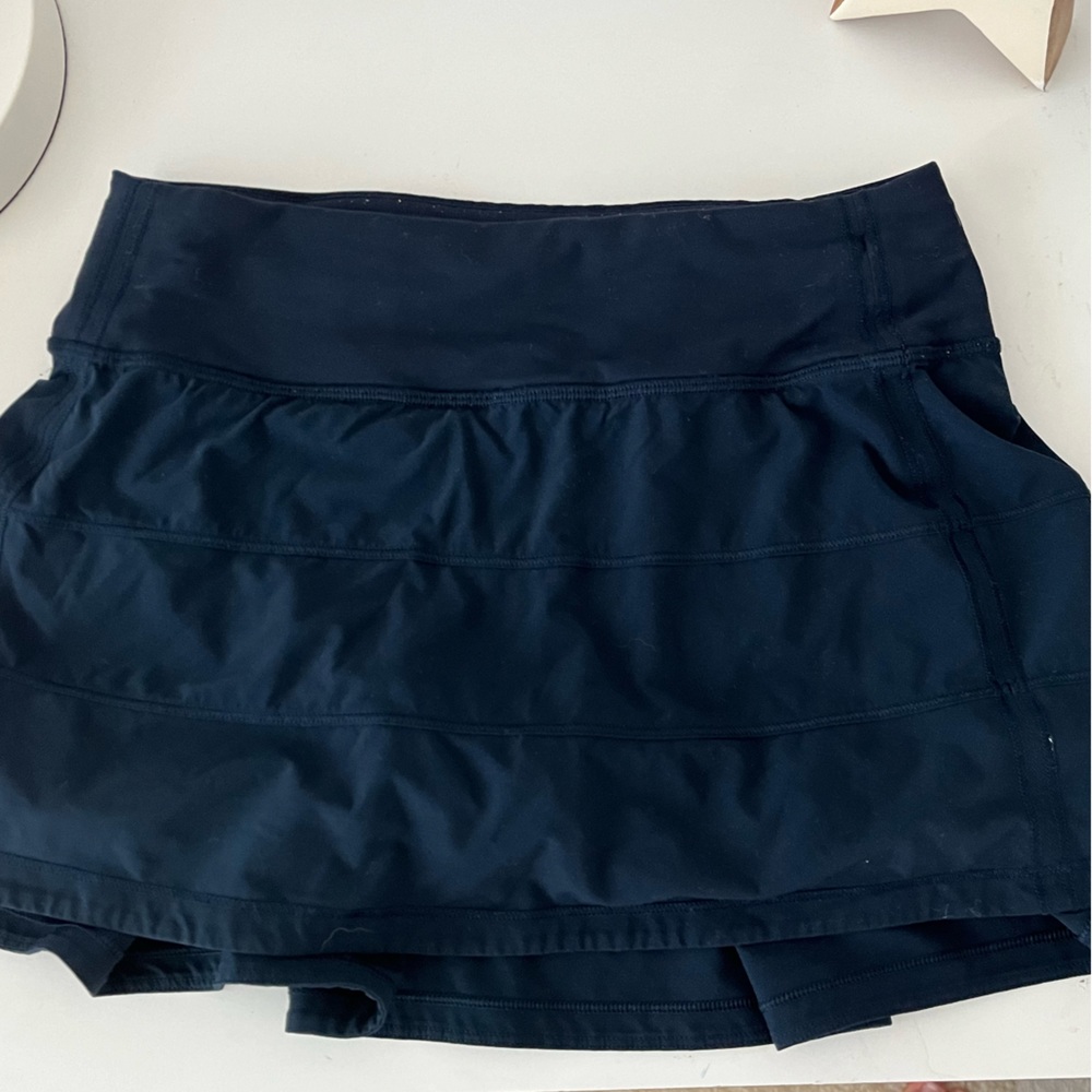 Lululemon- Pace Rival Mid-Rise Skirt- Navy- Size 2- 11.5”